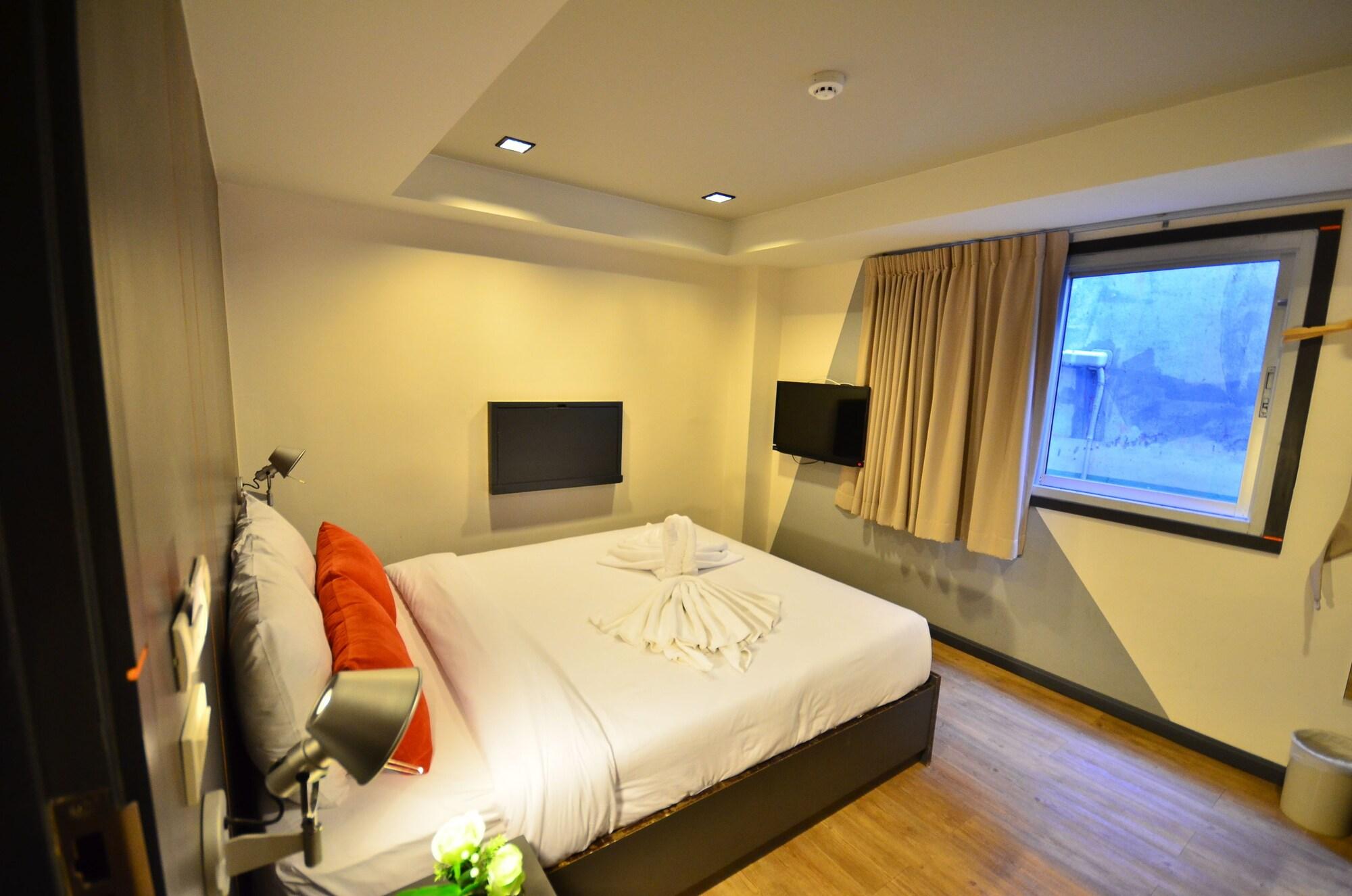 H2 Hotel Bangkok Buitenkant foto