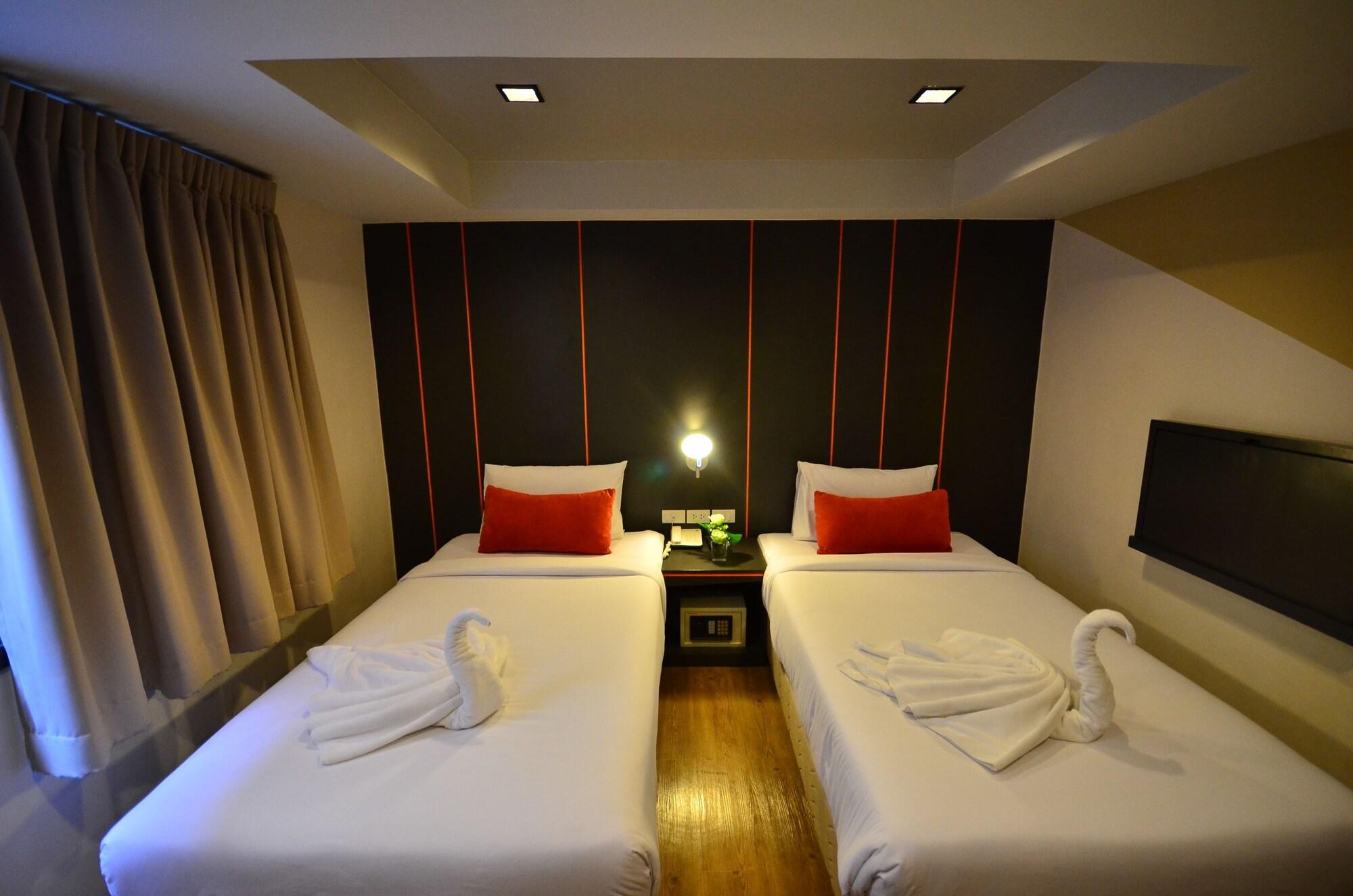 H2 Hotel Bangkok Buitenkant foto