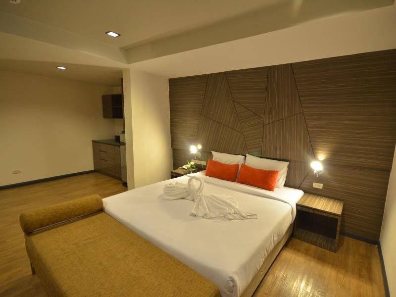 H2 Hotel Bangkok Buitenkant foto