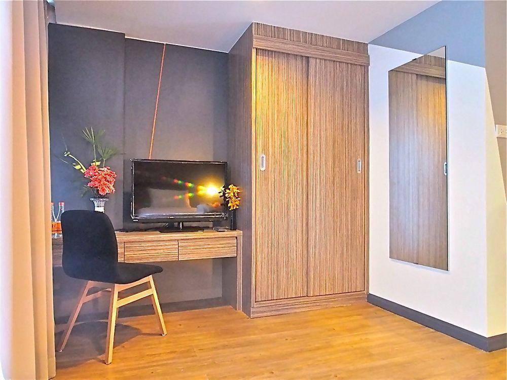 H2 Hotel Bangkok Buitenkant foto