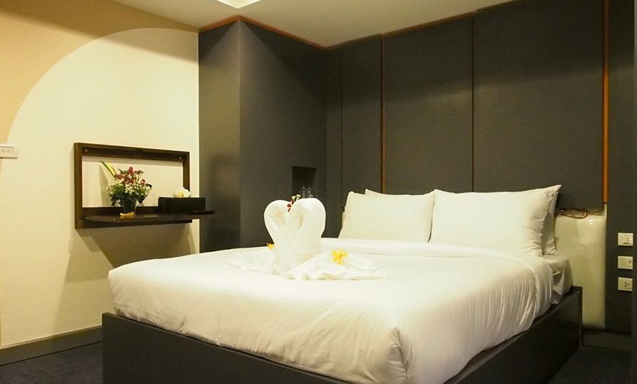 H2 Hotel Bangkok Buitenkant foto