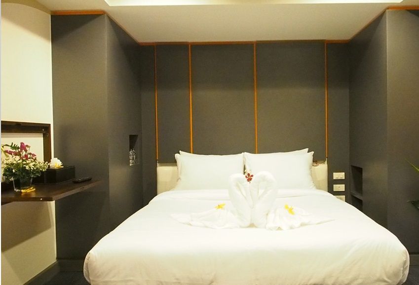 H2 Hotel Bangkok Buitenkant foto